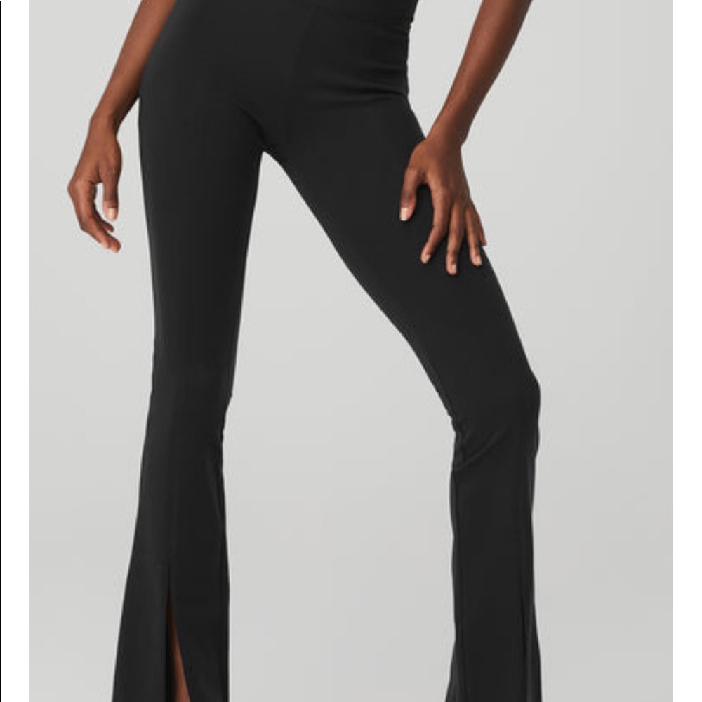 Alo 7/8 Airbrush High Waist Flutter Leggings